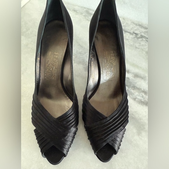 Salvatore Ferragamo Black Satin Pleated Peep-Toe Heels • 9 • NEW - Picture 2 of 11